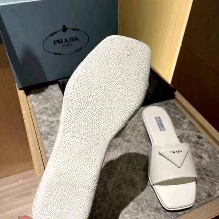 Pra*a Brushed Leather Slide In White