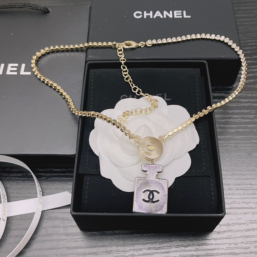 Ch**el Resin Crystal Cc No 5 Perfume Bottle Necklace