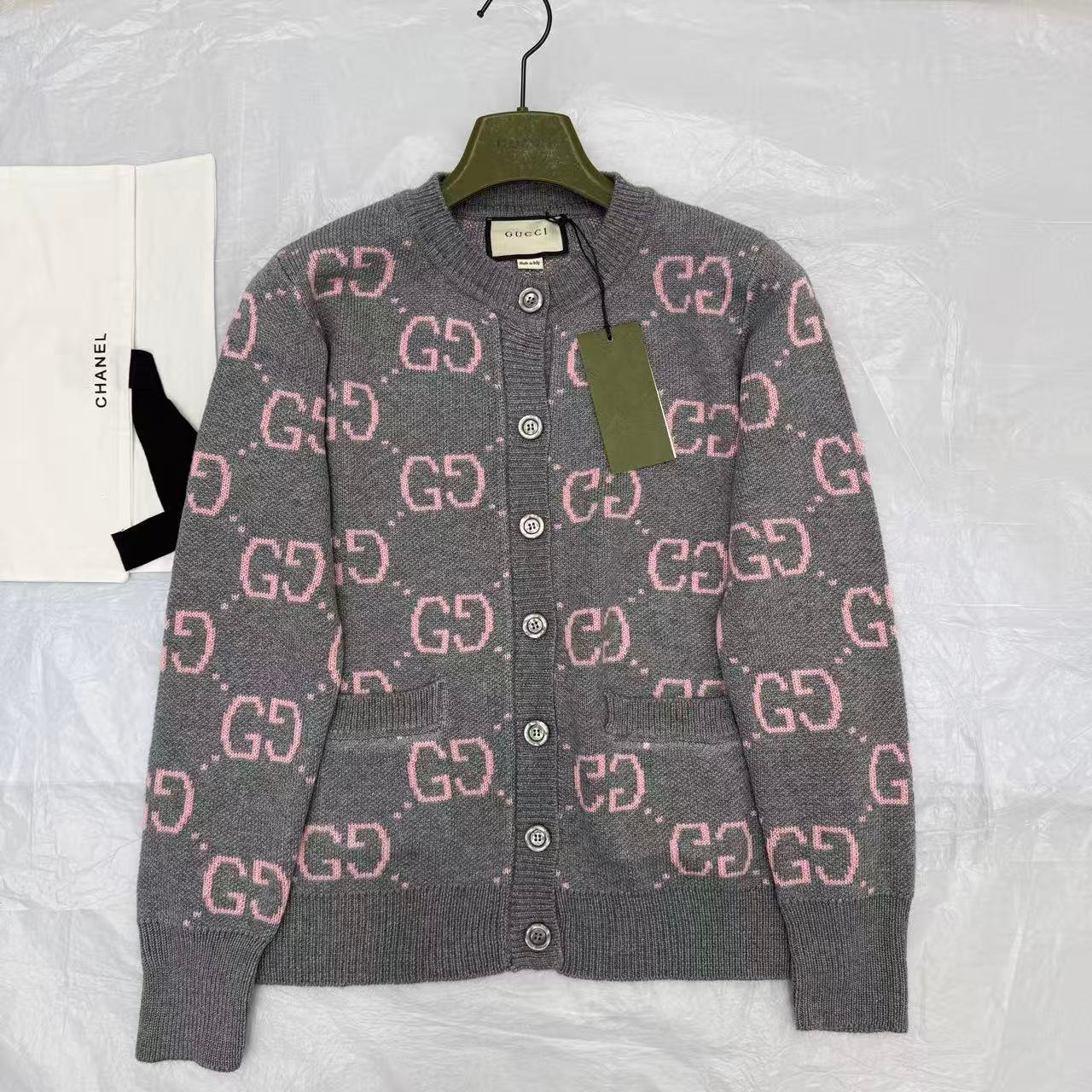 Gvc*1 Gg Monogram Knit Cardigan In Grey With Pink 772886 Xkb3V 1124