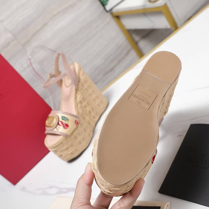 Va1e*ntin0 Garavani Natural Logo Wedges Sandal Beige 6W0S0Ly9Cec32H