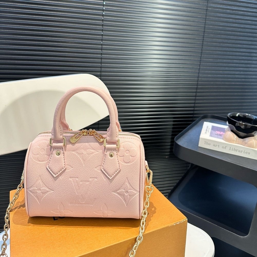 Gift Set: L0vis Vvtt0n Speedy Bandoulière 20 Monogram Pink 20Cm M47136 With Colour Blossom Bb Star Pendant Pink Gold Pink Mother Of Pearl And D1am0nd Q93612