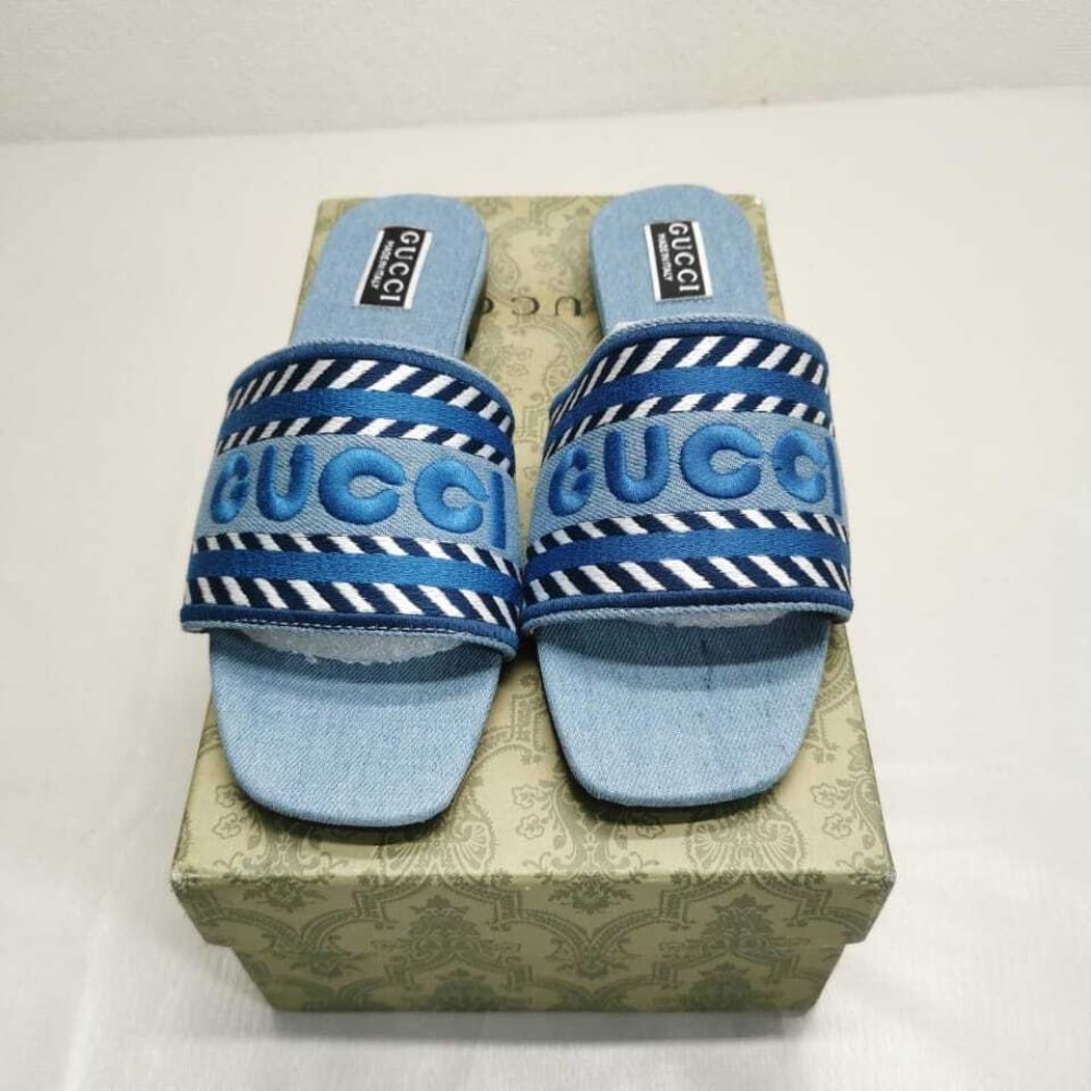 Gvc*1 Women’S Slide Sandal With Gvc*1 Script Light Blue Denim 771589 Fack3 4609