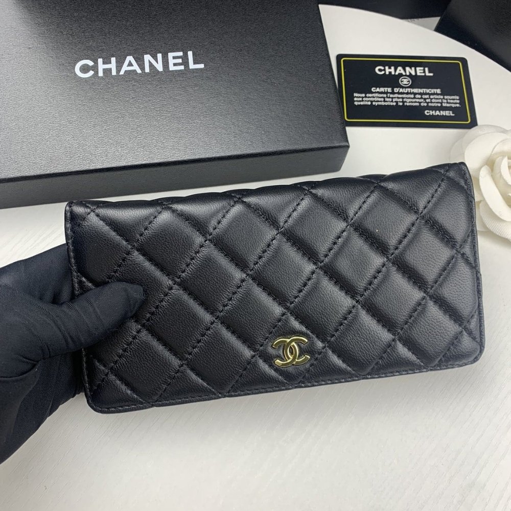 Ch**el Quilted Classic Long Flap Wallet Black 19Cm