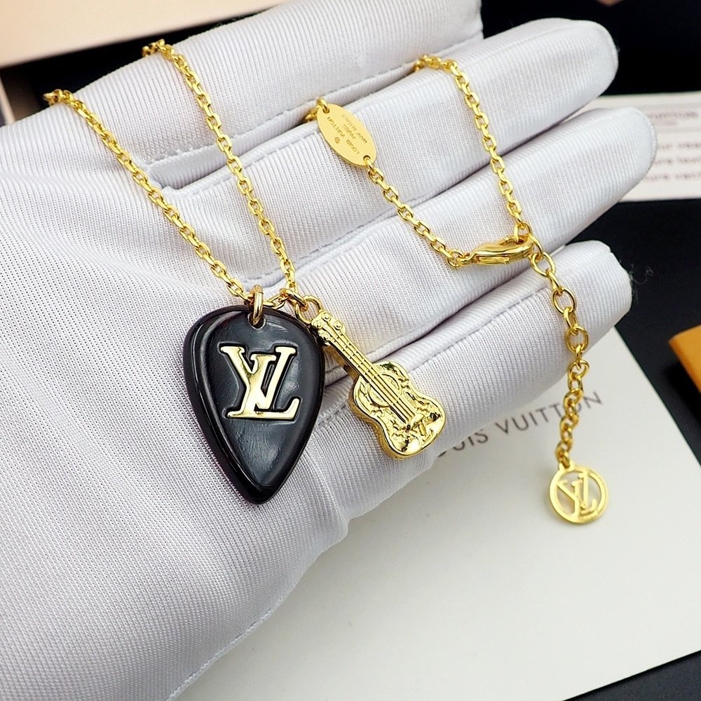 L0vis Vvtt0n Lv Picks Necklace Gold M01865