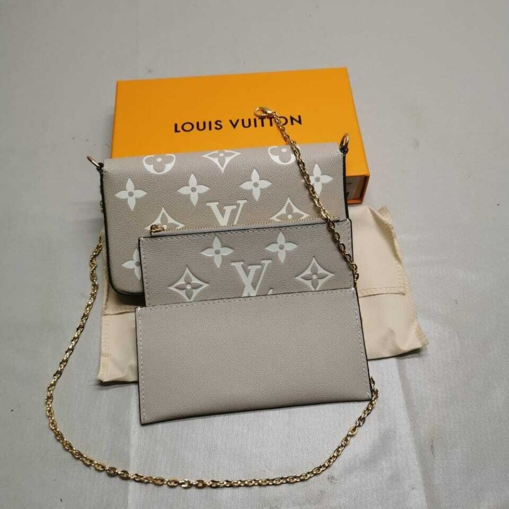 L0vis Vvtt0n Félicie Pochette Monogram Grey 21Cm M82610