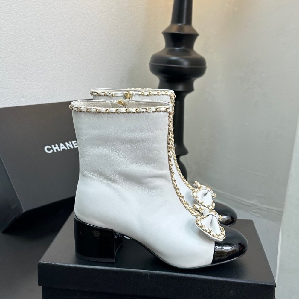 Ch**el Ribbon Chain Boots White