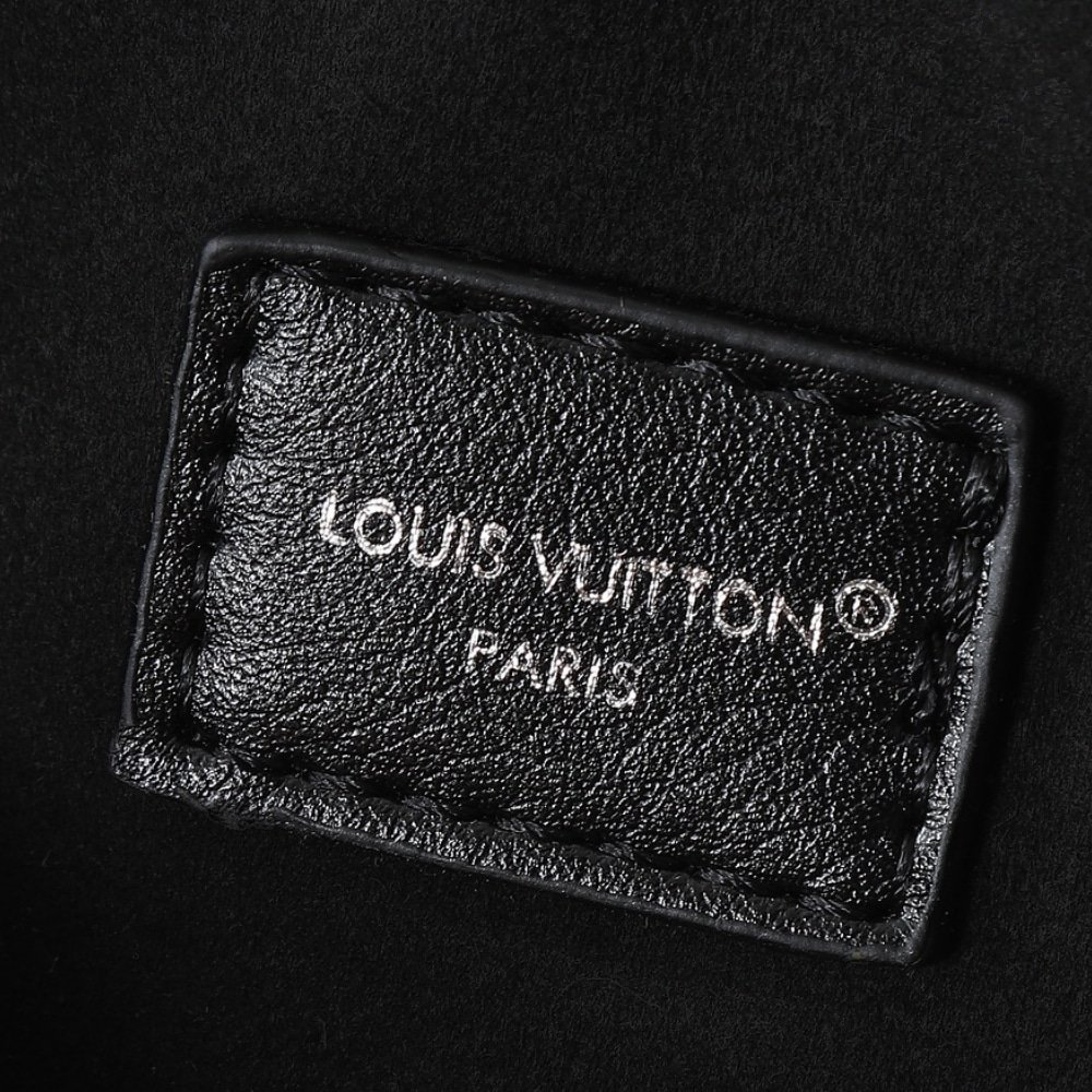 L0vis Vvtt0n Pochette Vibe Black 25Cm M14544