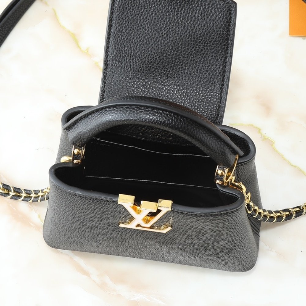 L0vis Vvtt0n Capucines Mini Black 21Cm