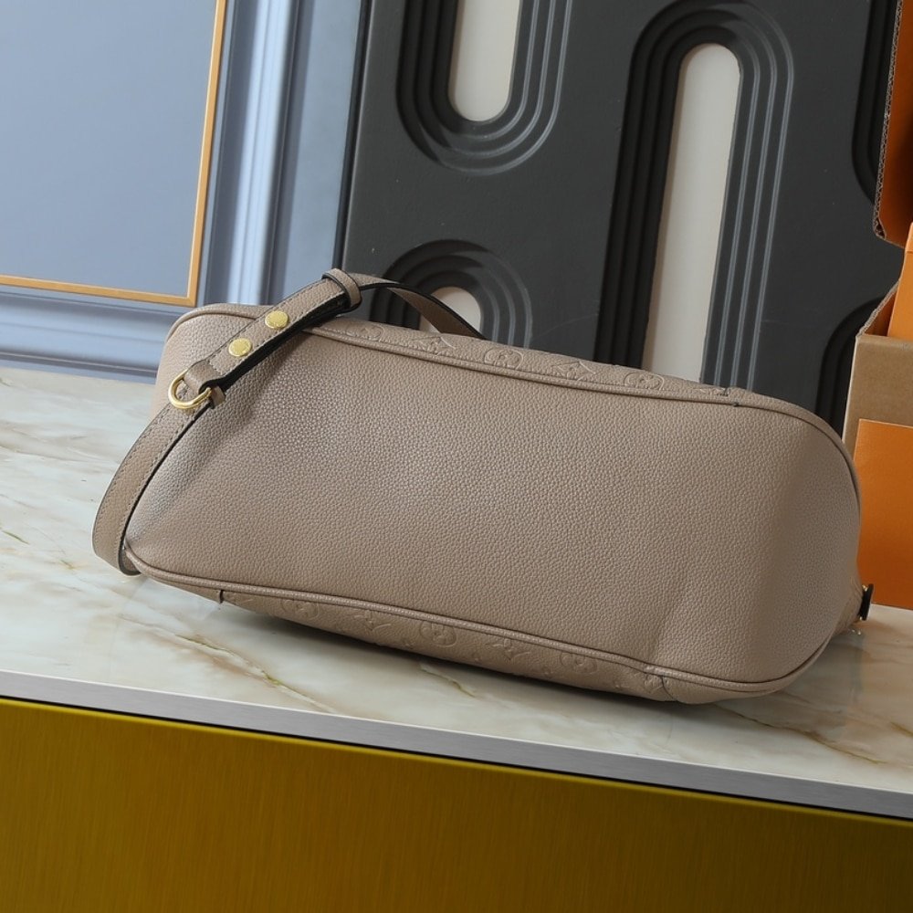 L0vis Vvtt0n Boulogne GM Beige 40Cm M25854