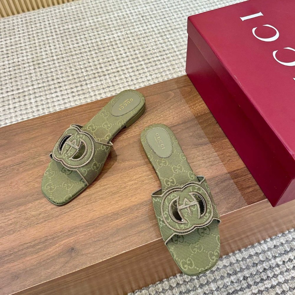 Gvc*1 Women Slide Sandal With Interlocking G Green Gg Canvas‎ ‎790447 9Sf00 3005