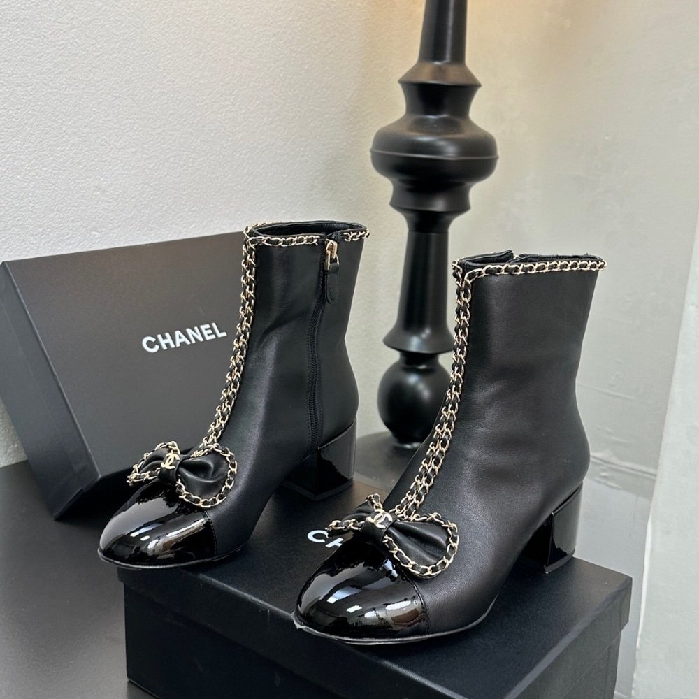 Ch**el Ribbon Chain Boots Black G45899 B17974 94305