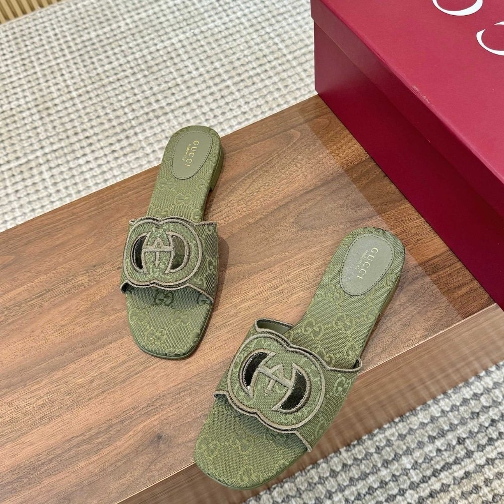 Gvc*1 Women Slide Sandal With Interlocking G Green Gg Canvas‎ ‎790447 9Sf00 3005