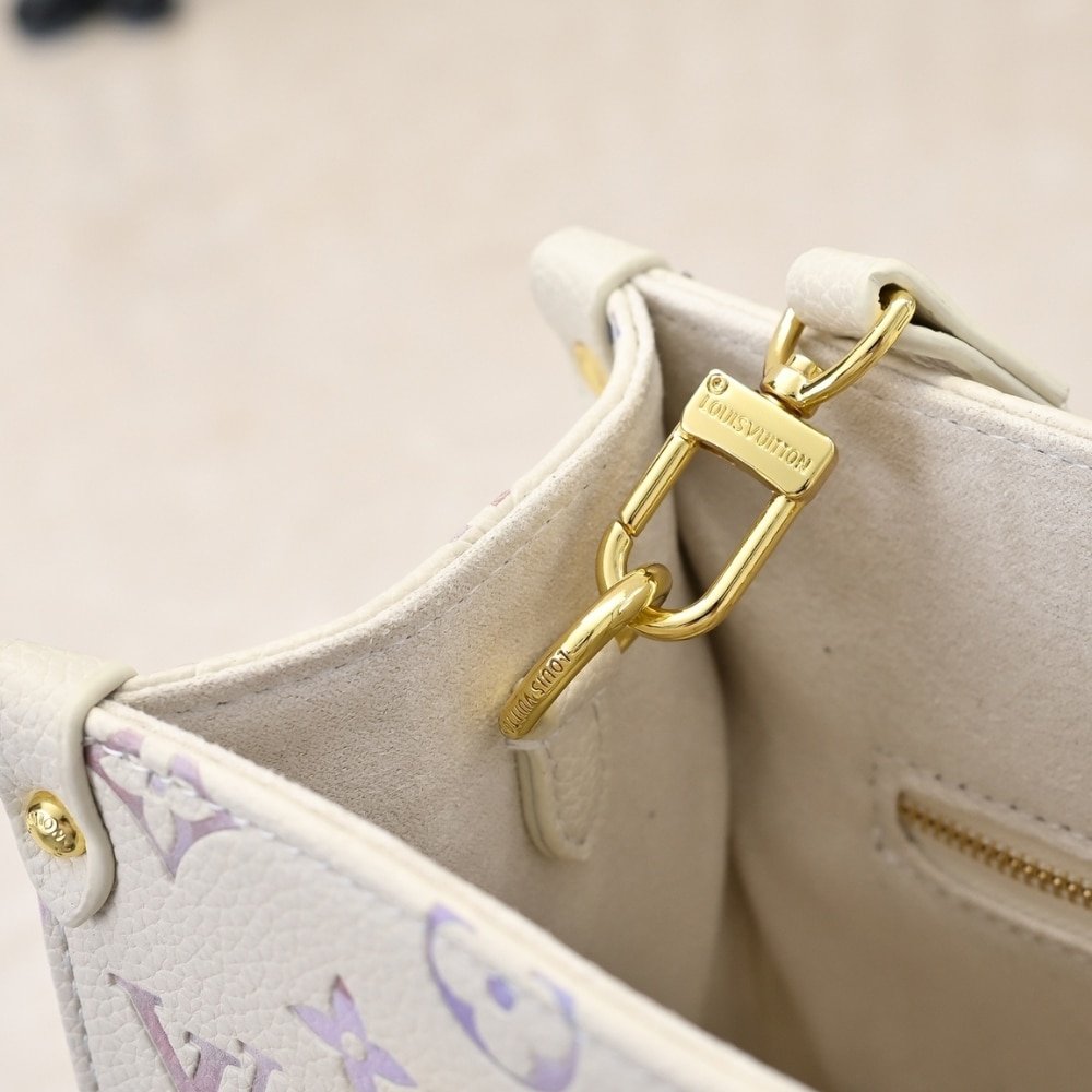 L0vis Vvtt0n Onthego PM Dream Cream 25Cm M25770