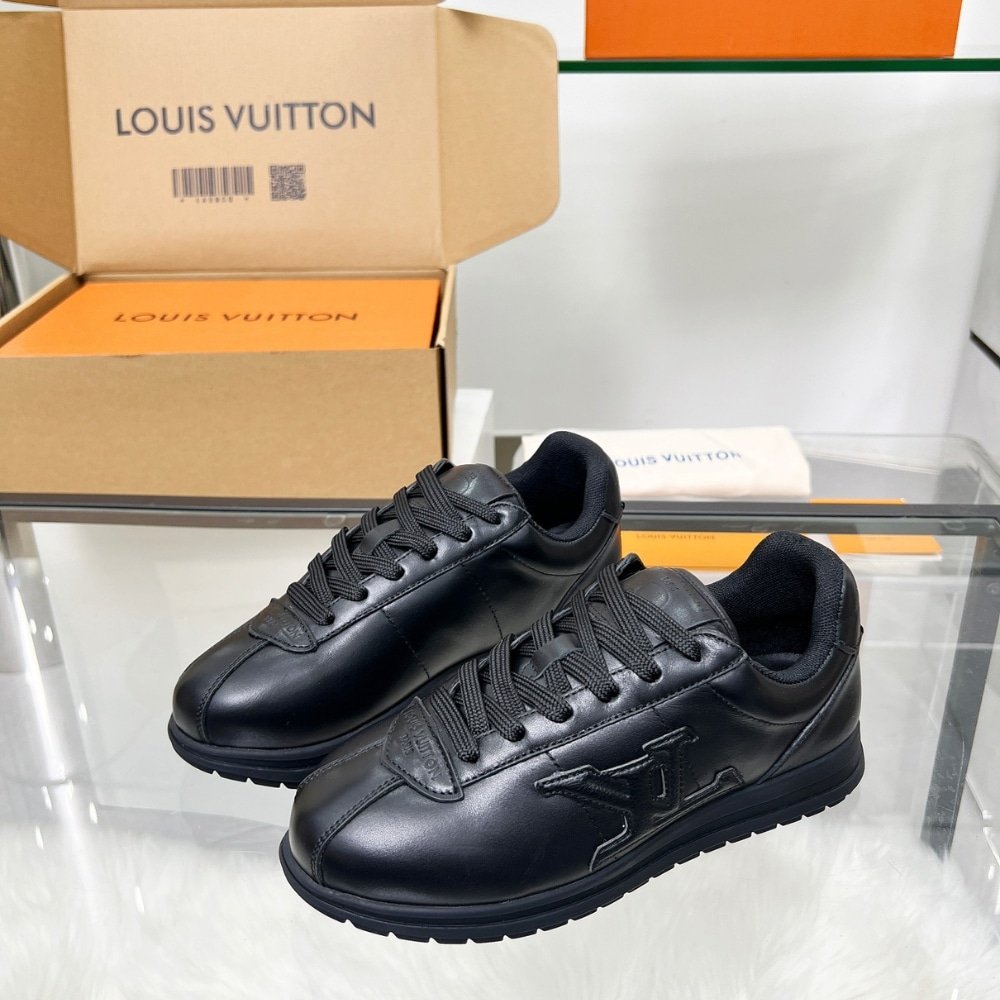 L0vis Vvtt0n Lv Buttersoft Sneaker Black 1AIKEJ