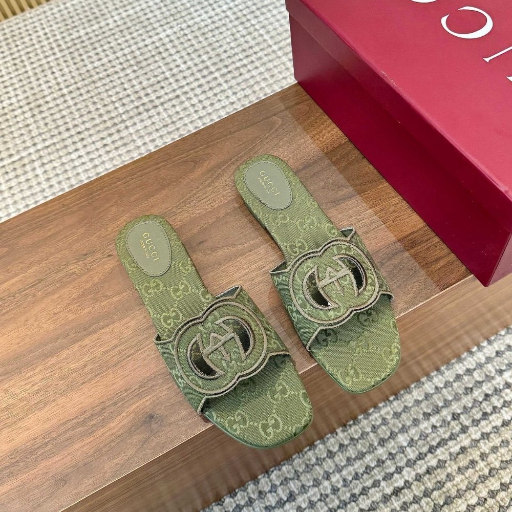 Gvc*1 Women Slide Sandal With Interlocking G Green Gg Canvas‎ ‎790447 9Sf00 3005
