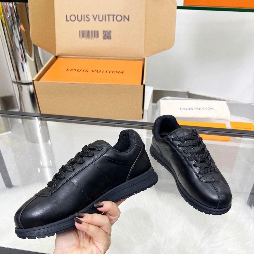 L0vis Vvtt0n Lv Buttersoft Sneaker Black 1AIKEJ