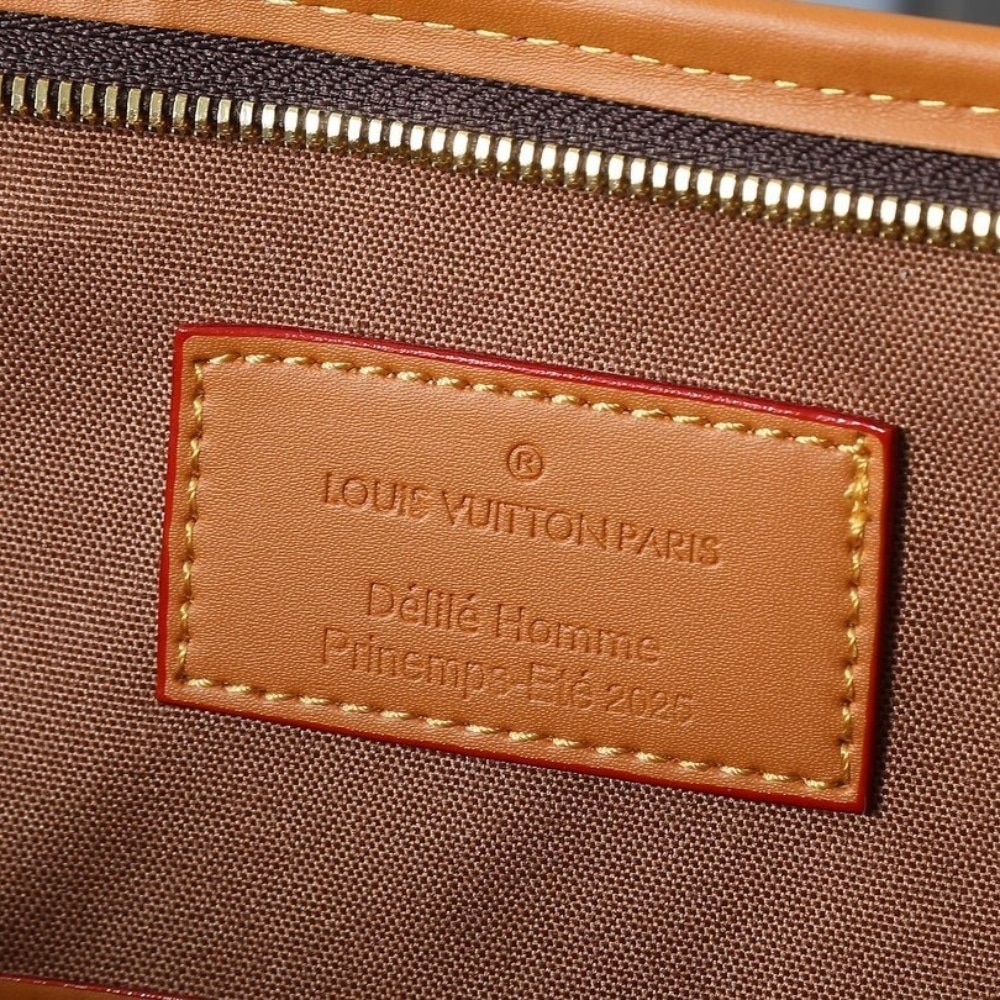 L0vis Vvtt0n Nevereverfull Brown 60Cm M26174