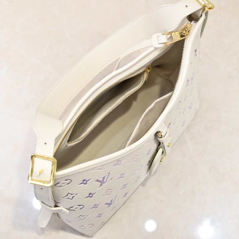 L0vis Vvtt0n Carry All PM Dream Cream 29Cm