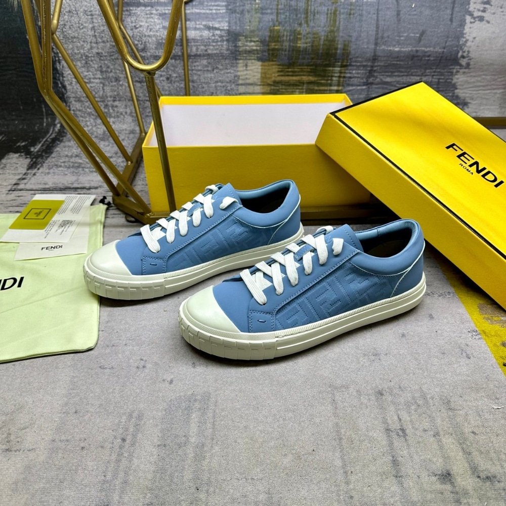 F**di Domino Low Tops Sneaker Light Blue