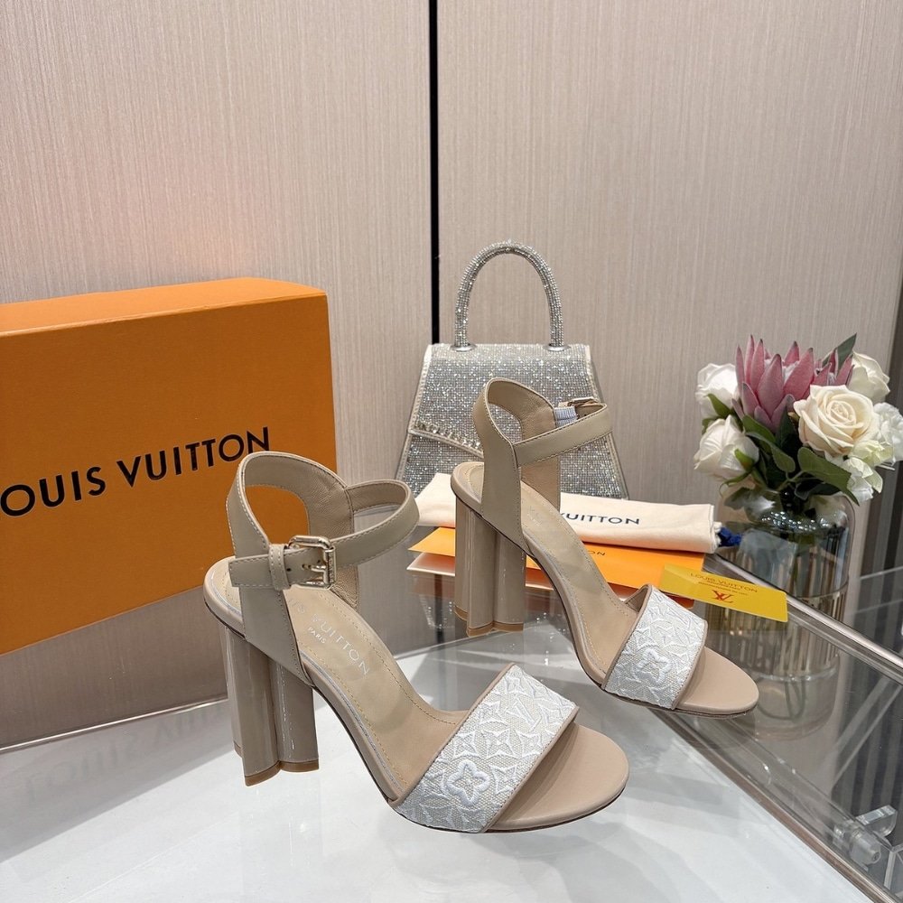 L0vis Vvtt0n Silhouette Sandal Beige 1Ahnsb