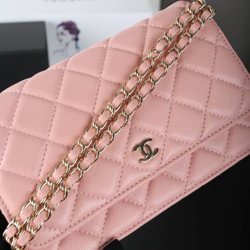 Ch**el Classic Wallet On Chain Gold Light Pink 19Cm Ap0250 Y33352 Ng120
