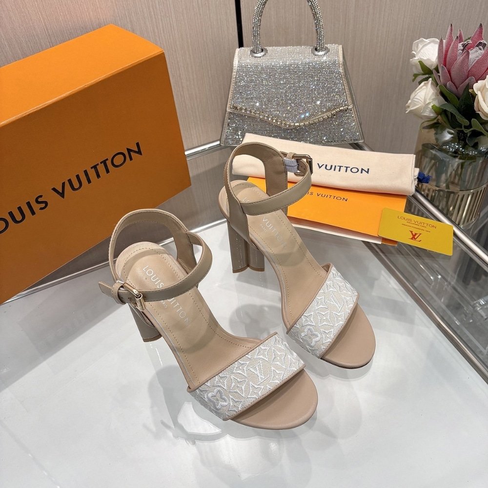 L0vis Vvtt0n Silhouette Sandal Beige 1Ahnsb