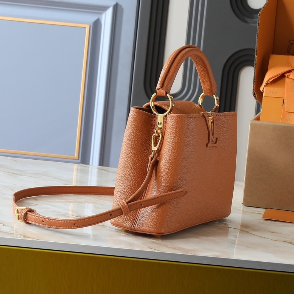 L0vis Vvtt0n Capucines BB Tan Brown 27Cm M25089