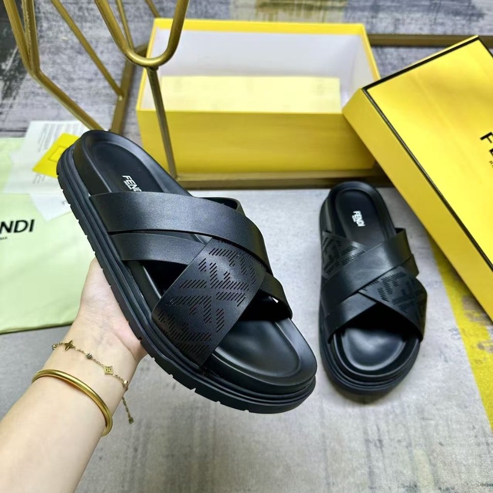 F**di Black Leather Slides 7X1770Aridf0Abb