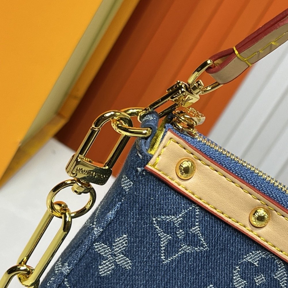 L0vis Vvtt0n Pochette Accessoires Washed Denim Blue 22Cm