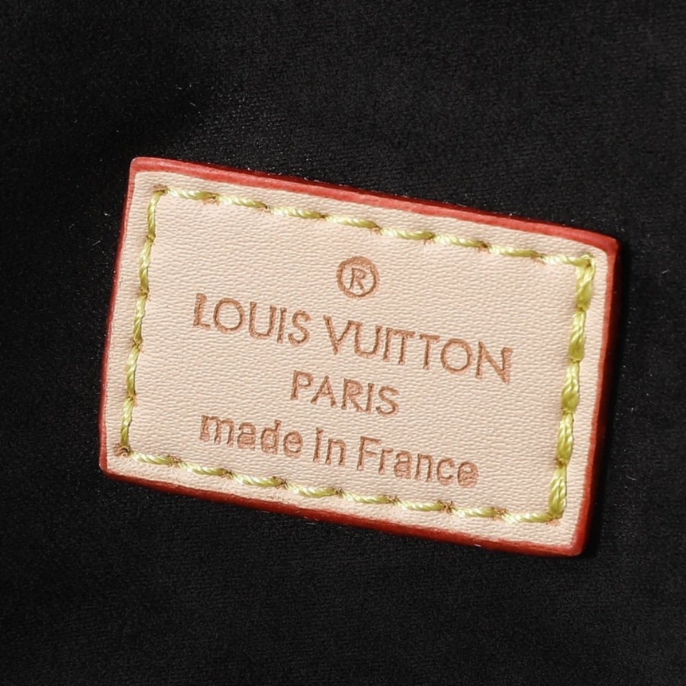 L0vis Vvtt0n Moon Alma Bag Monogram Brown 38Cm