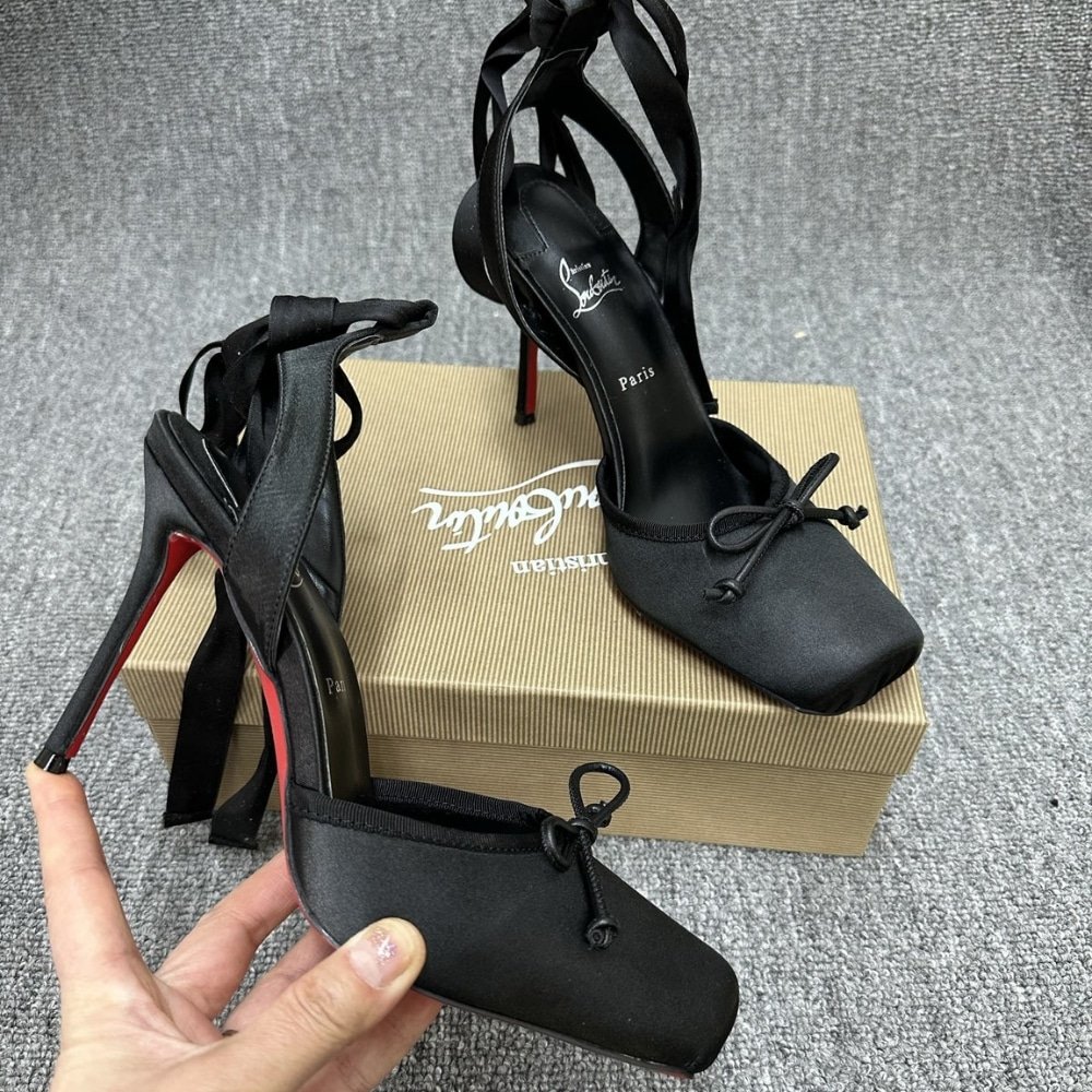 Chr1st1an Louboutin Cassia Lace Up Black 1250498B439