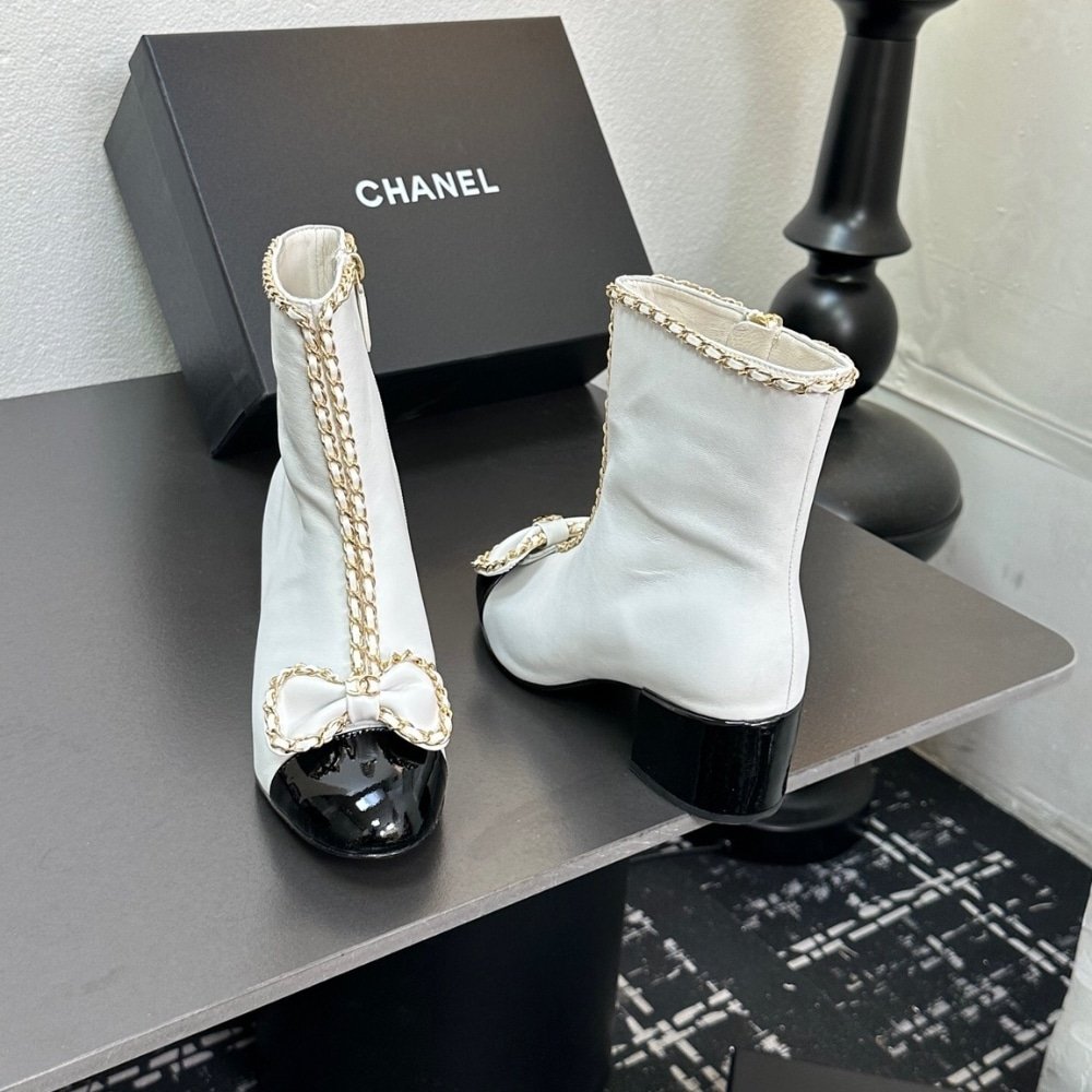 Ch**el Ribbon Chain Boots White
