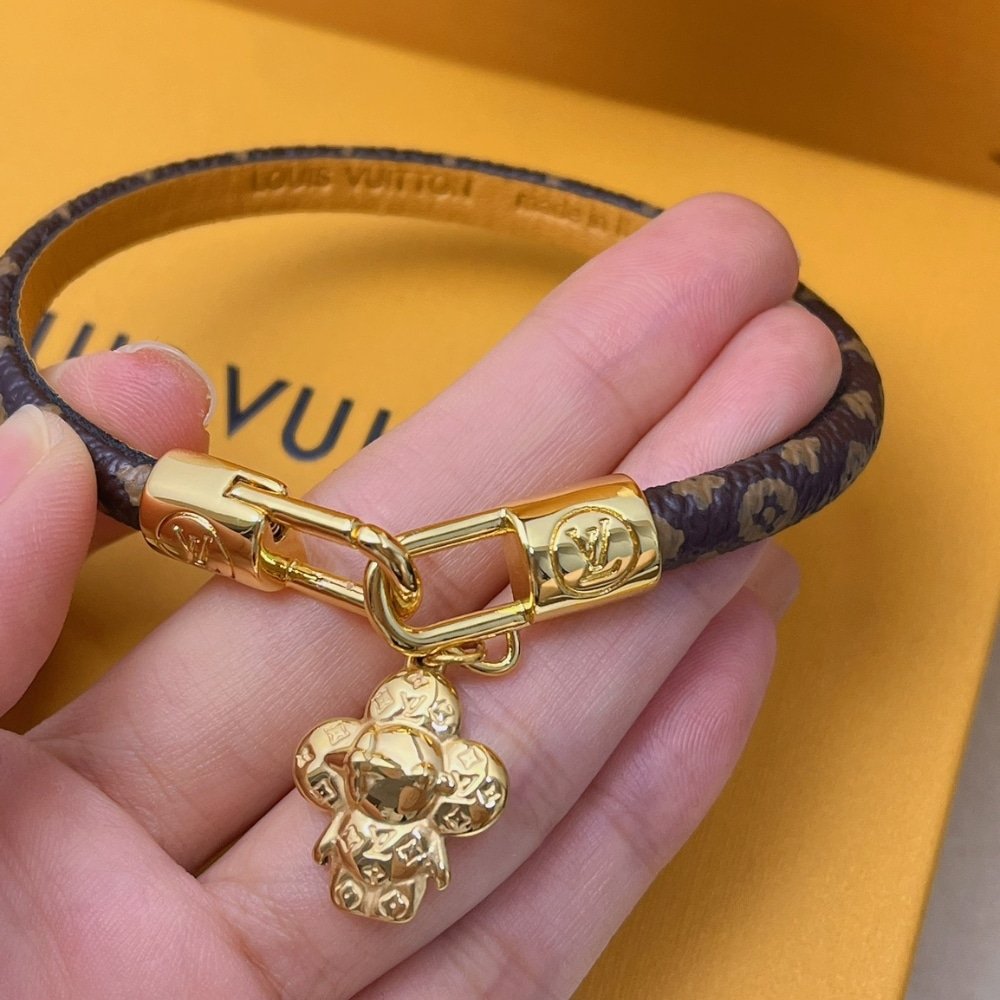 L0vis Vvtt0n Vivienne Bracelet Brown M4140E