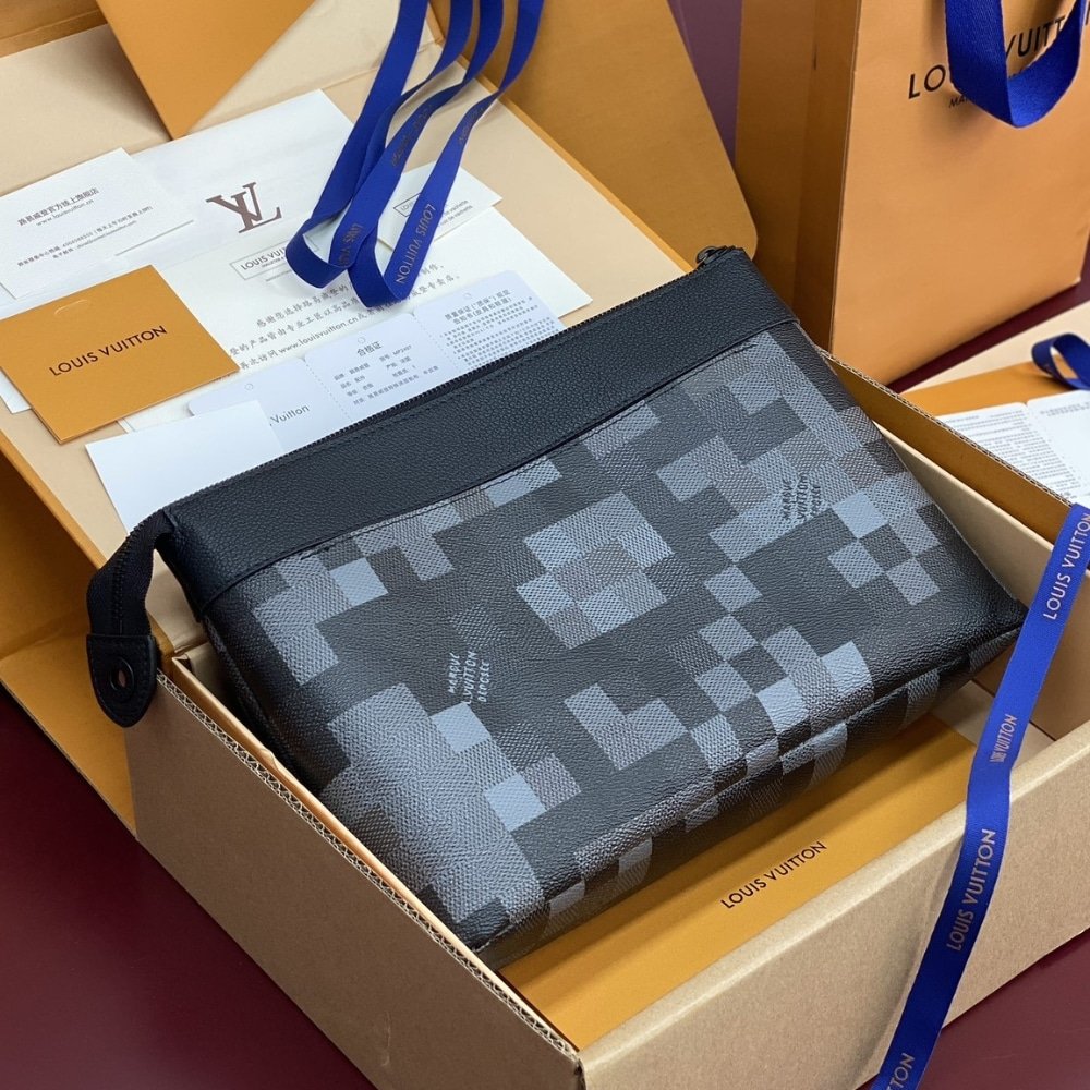 L0vis Vvtt0n Pochette Voyage Souple Black 30Cm M14926