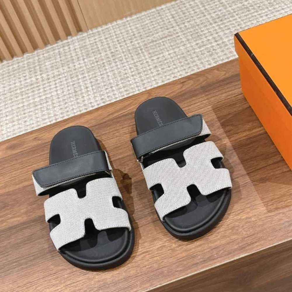 H**me5 Chypre Sandal Black
