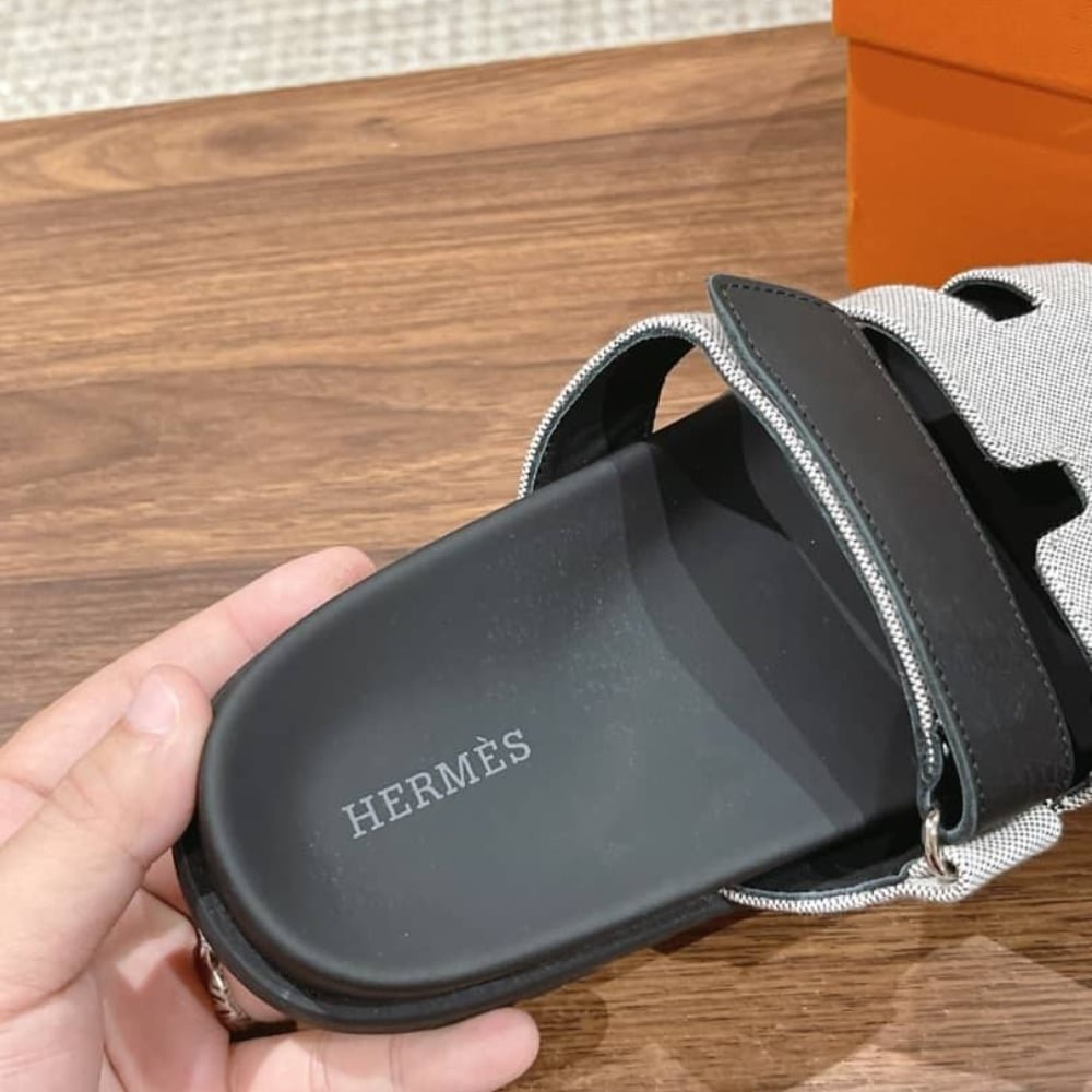 H**me5 Chypre Sandal Black