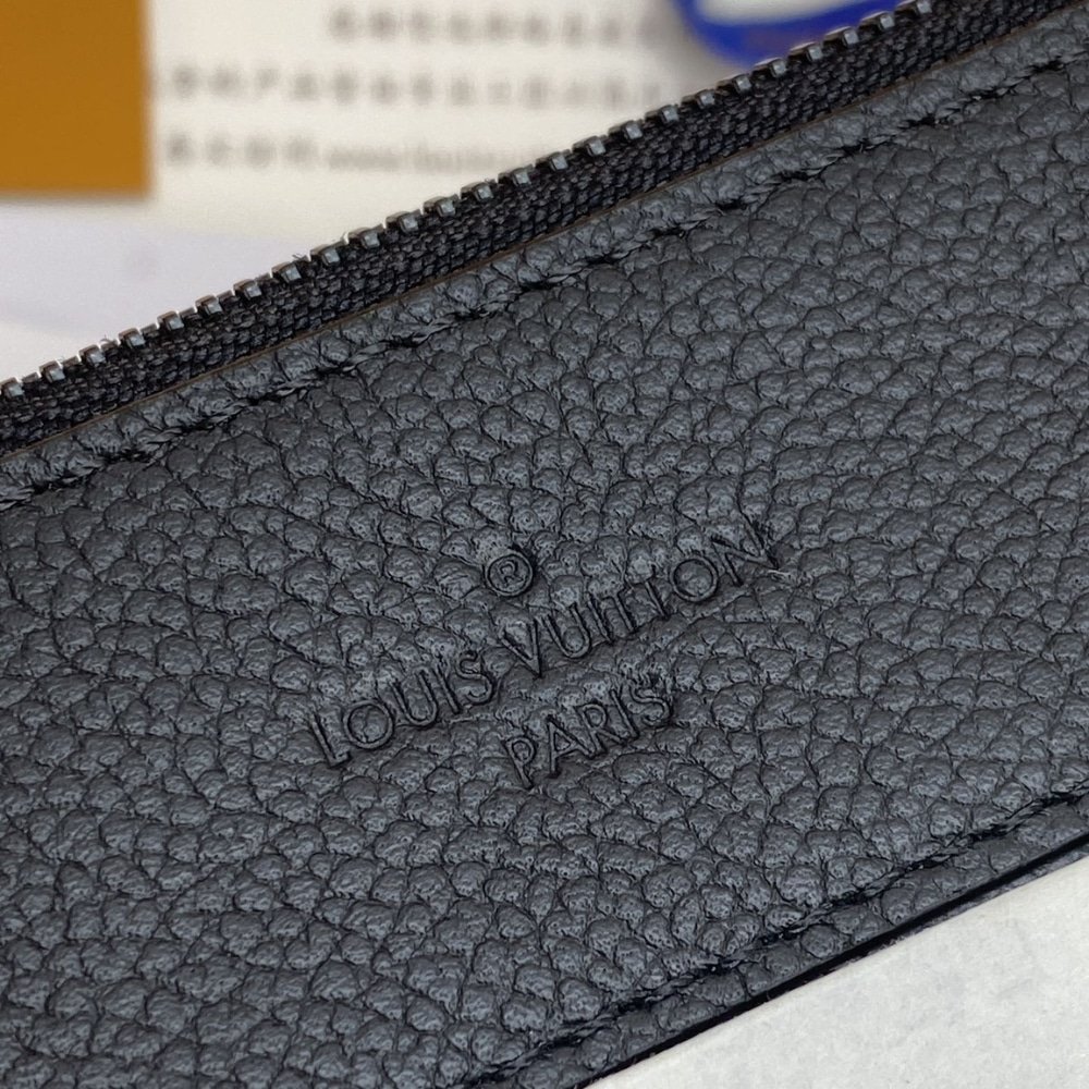 L0vis Vvtt0n Pochette Voyage Souple Black 30Cm M14926