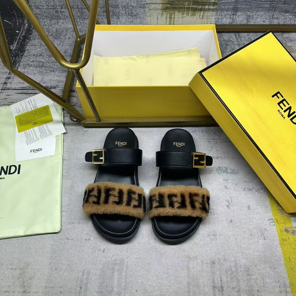 F**di Feel Mink Ff Slides Black 8X8710A8P2F182F