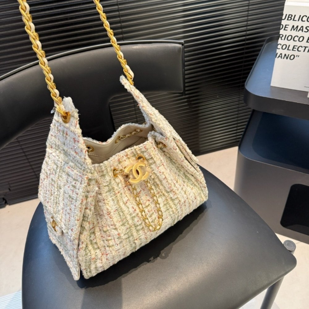 Ch**el 25 Small Handbag Tweed And Gold Tone Metal Khaki 26Cm As5293 B21178 Nr774