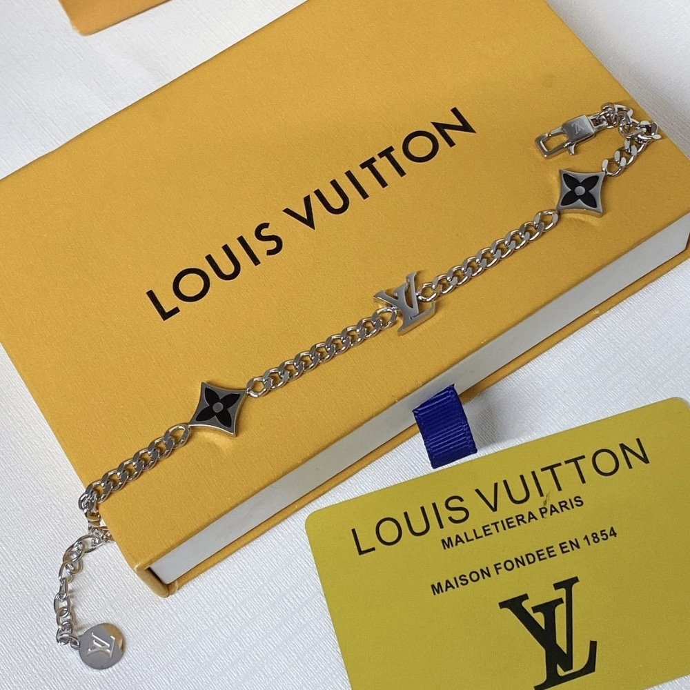 L0vis Vvtt0n Lv Spike Bracelet Silver M1520A
