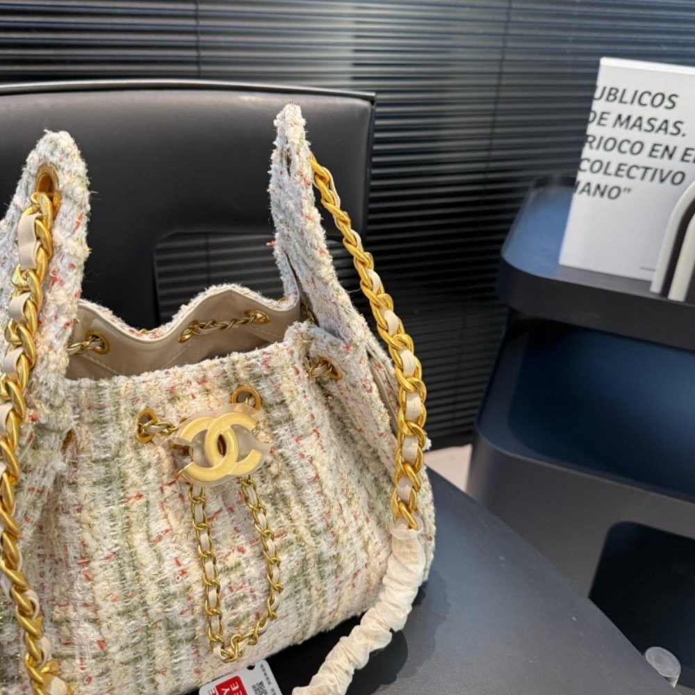 Ch**el 25 Small Handbag Tweed And Gold Tone Metal Khaki 26Cm As5293 B21178 Nr774