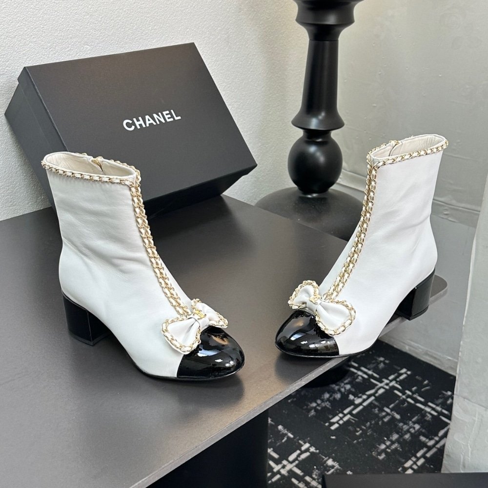 Ch**el Ribbon Chain Boots White