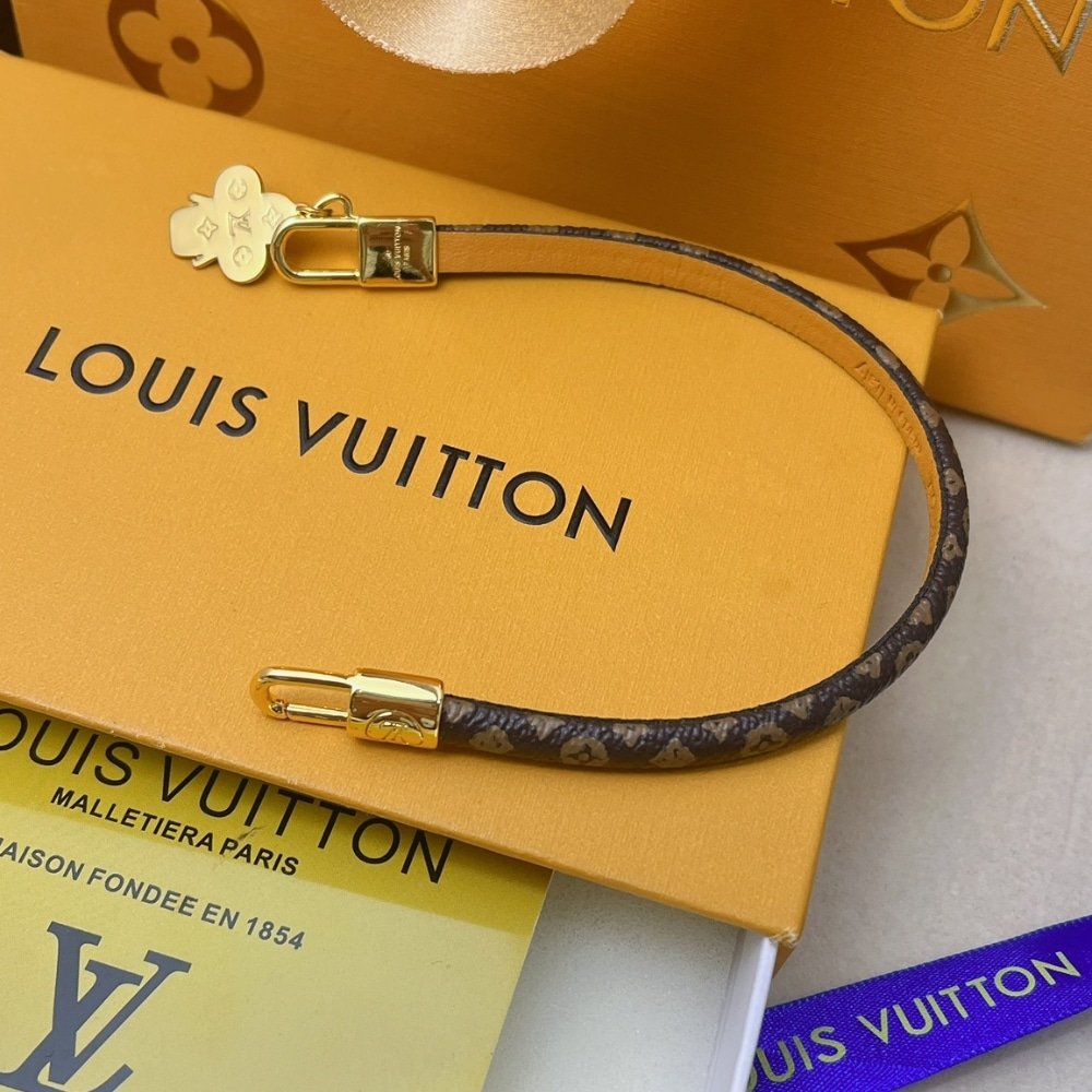 L0vis Vvtt0n Vivienne Bracelet Brown M4140E