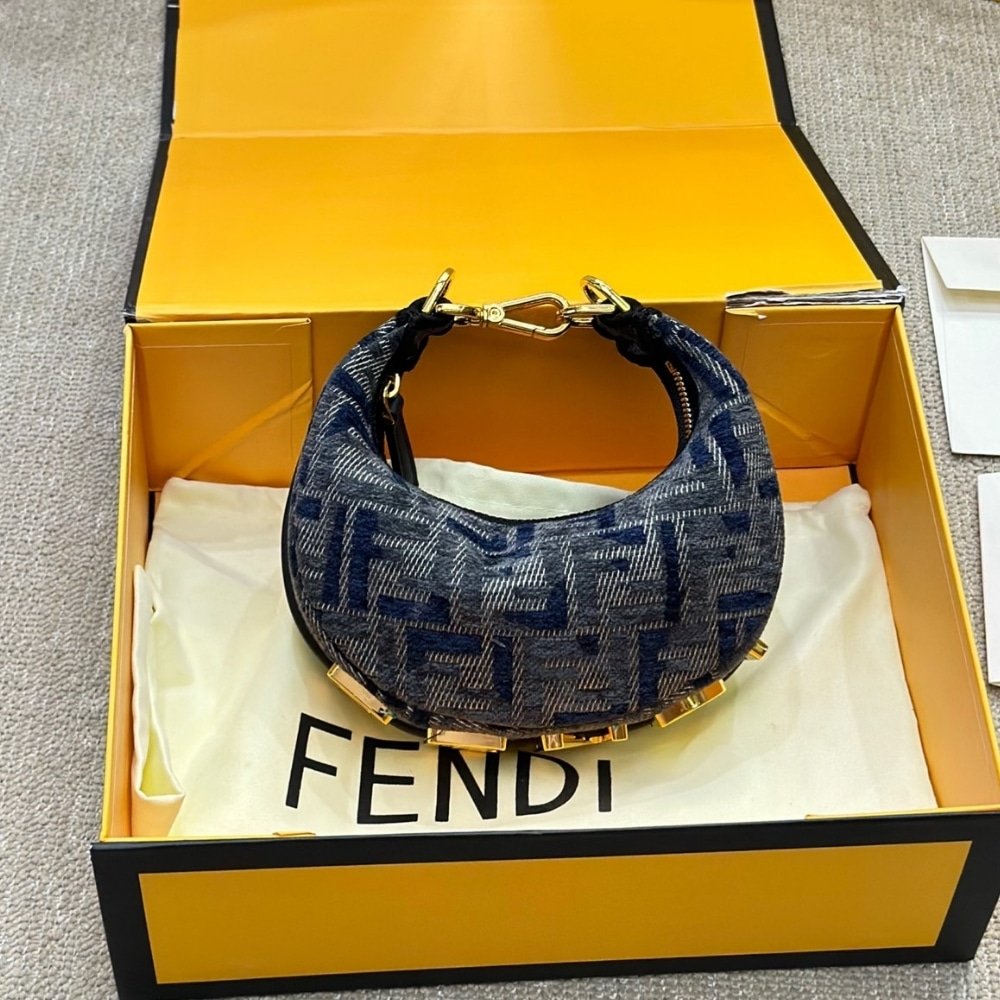 F**di F**digraphy Mini Bag Blue Chenille 20Cm 8BS081ASU0F1PQM