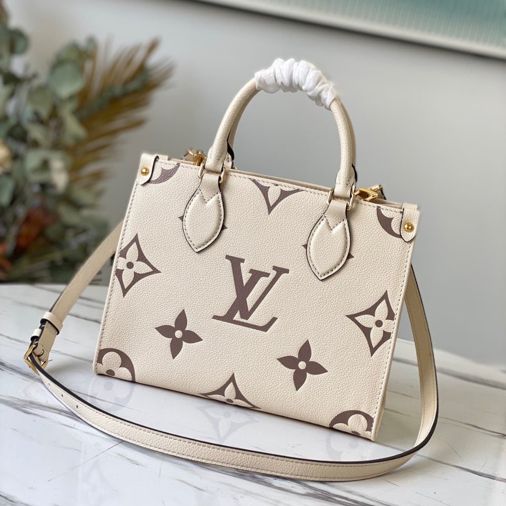 L0vis Vvtt0n Onthego PM Monogram Empreinte Cream 25Cm M45654