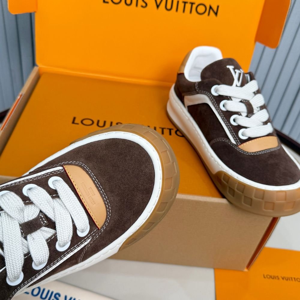 L0vis Vvtt0n LV Tilted Sneaker Brown 1AJ764