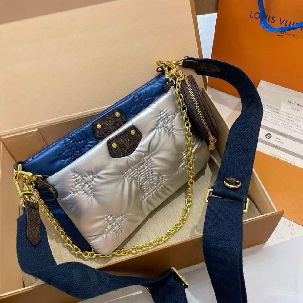 L0vis Vvtt0n Maxi Multi Pochette Accessoires Navy And Silver 23Cm M21057