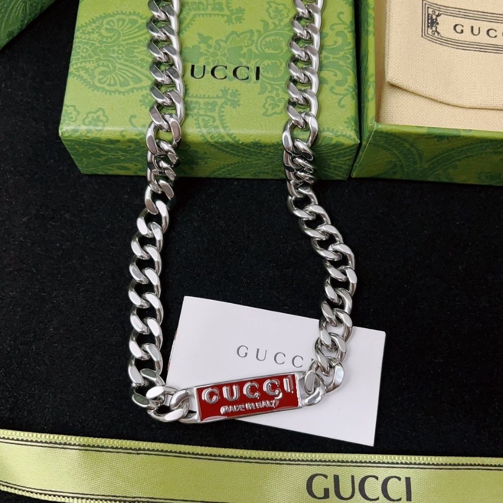 Gvc*1 Trademark Enamel Chain Necklace In 925 Sterling Silver 814978 J8410 8166