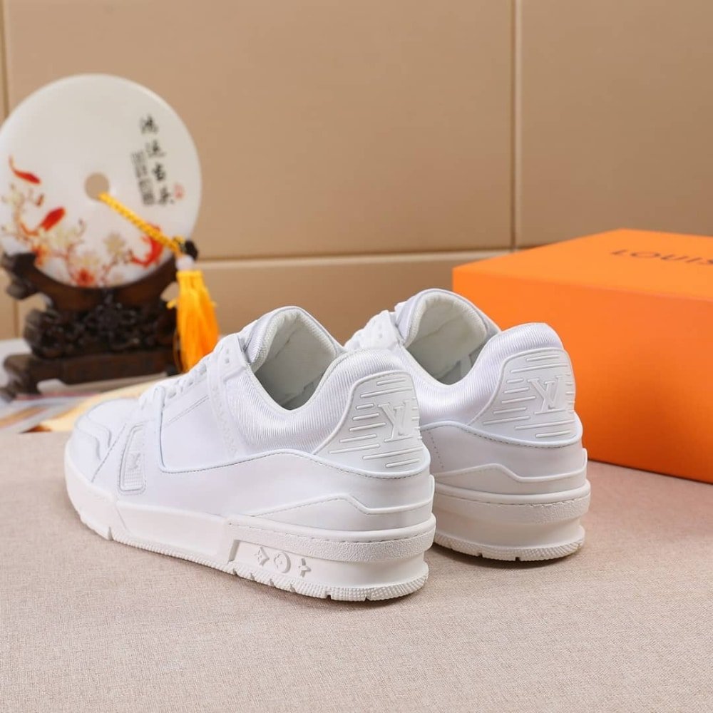L0vis Vvtt0n Lv Trainer Sneaker White 1A9G50