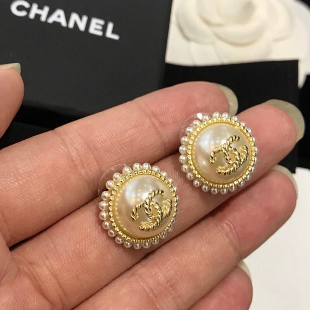 Ch**el Button Pearl Earrings